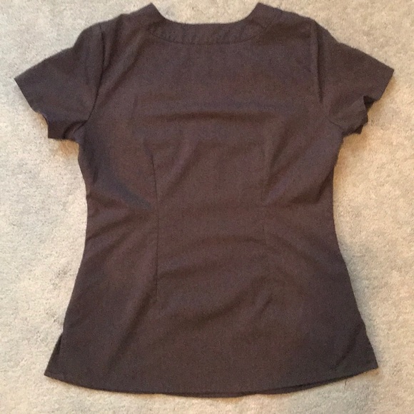 Healing Hands Top 🌳 - Picture 4 of 4